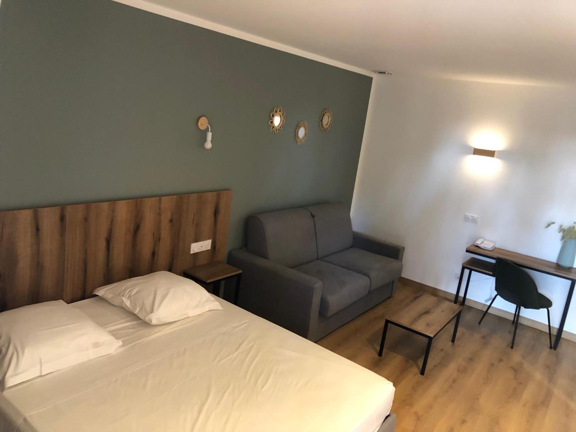 Auberge Les Oliviers Люссиана Экстерьер фото