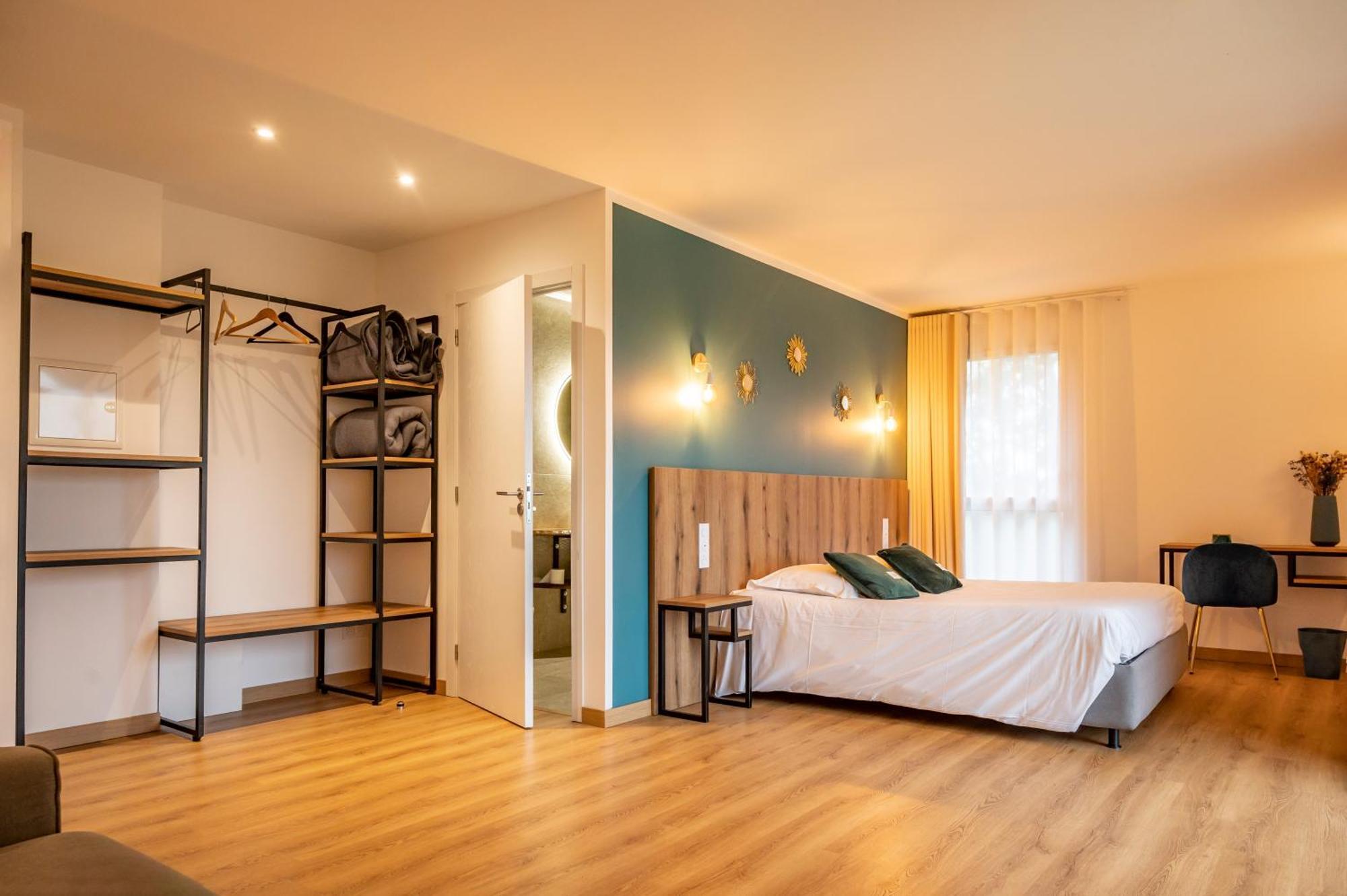 Auberge Les Oliviers Люссиана Экстерьер фото
